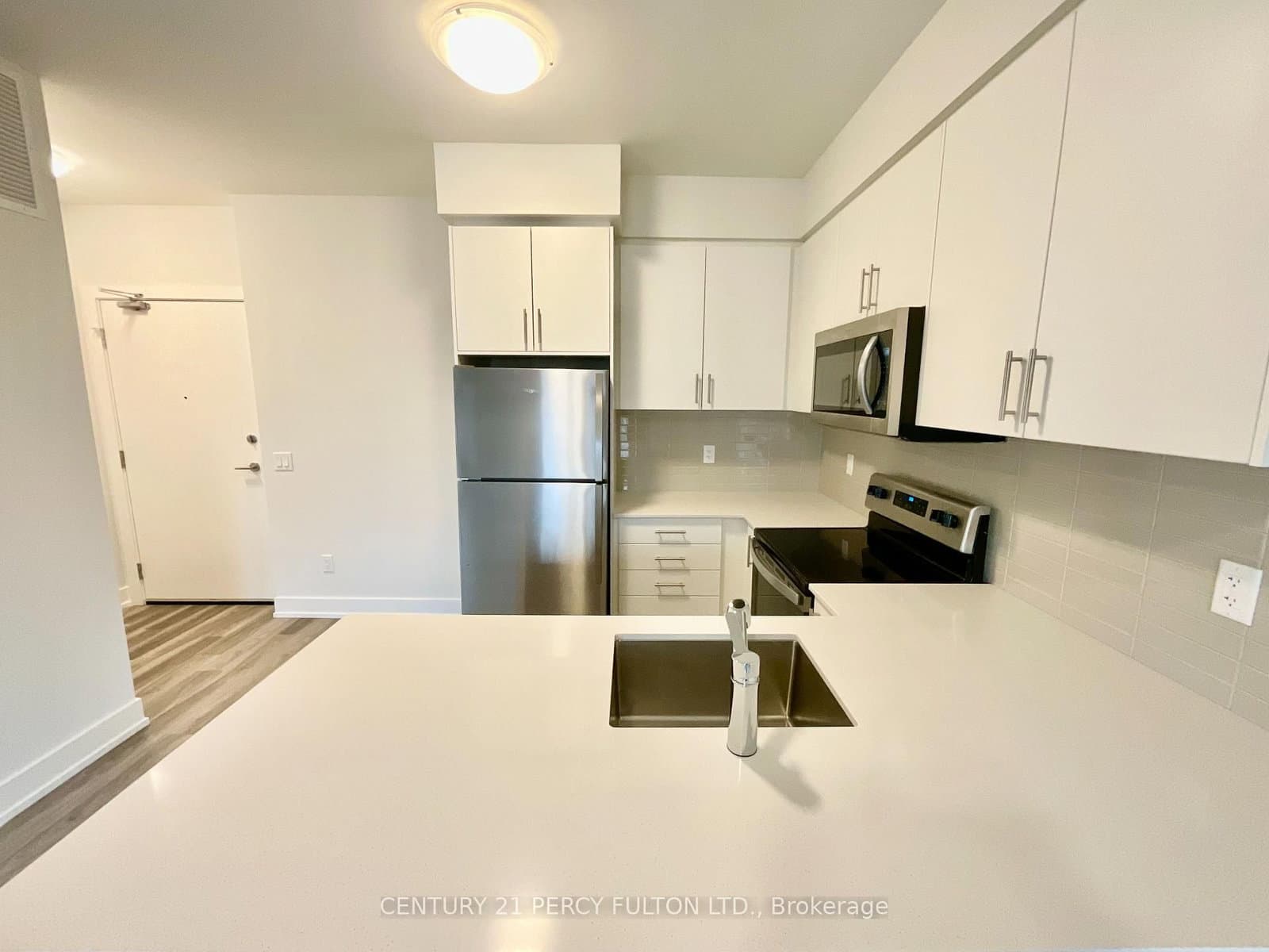 1100 Lackner Place, Unit 303 thumbnail 4