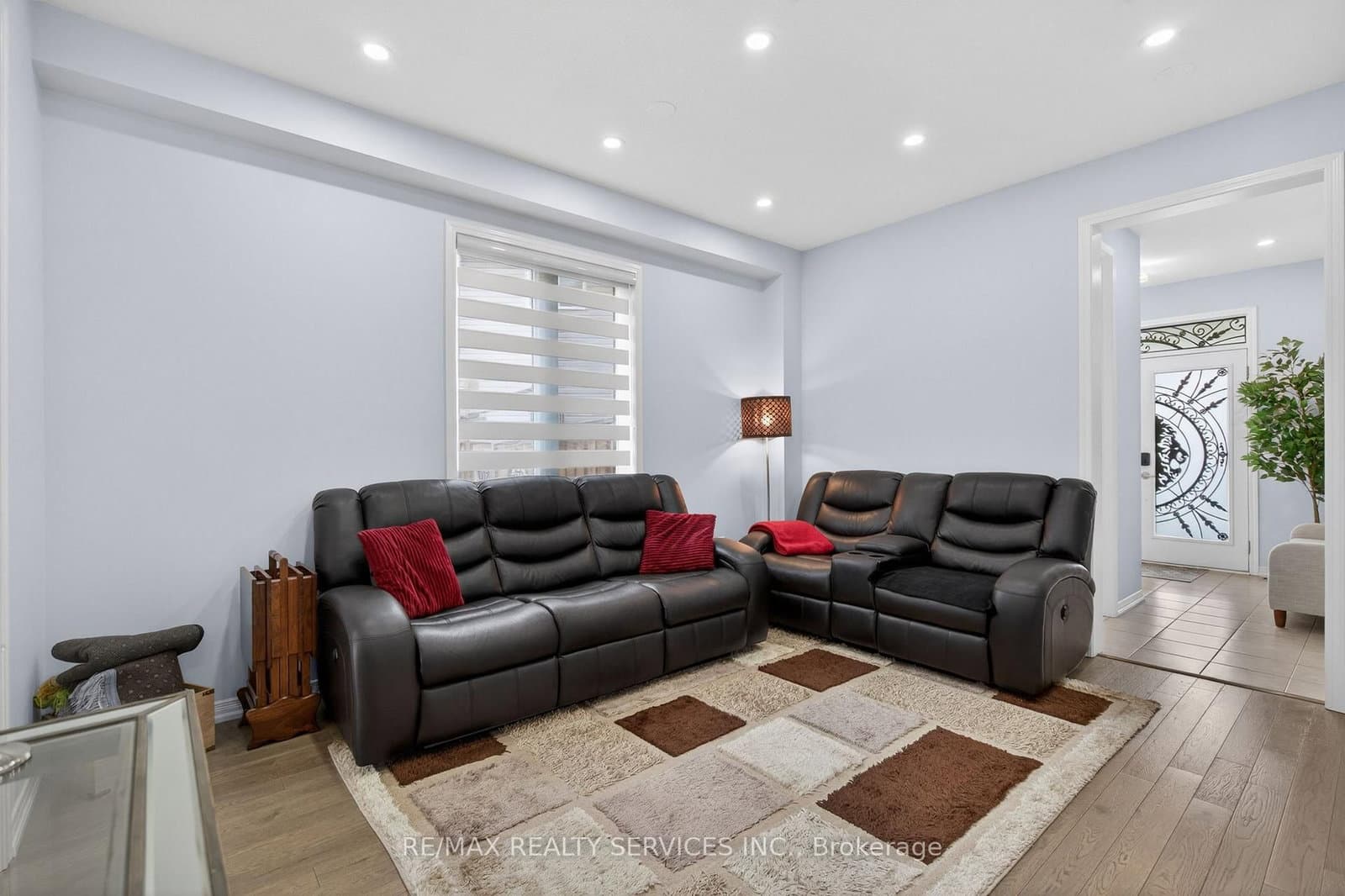 154 Munro Circle thumbnail 7