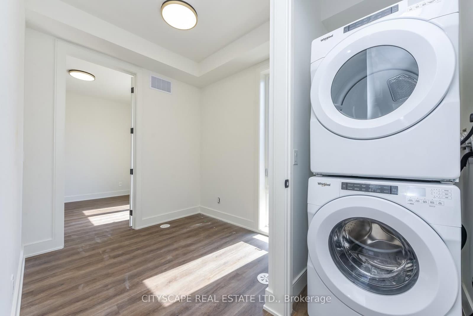 92 Everett Common, Unit 92 thumbnail 19