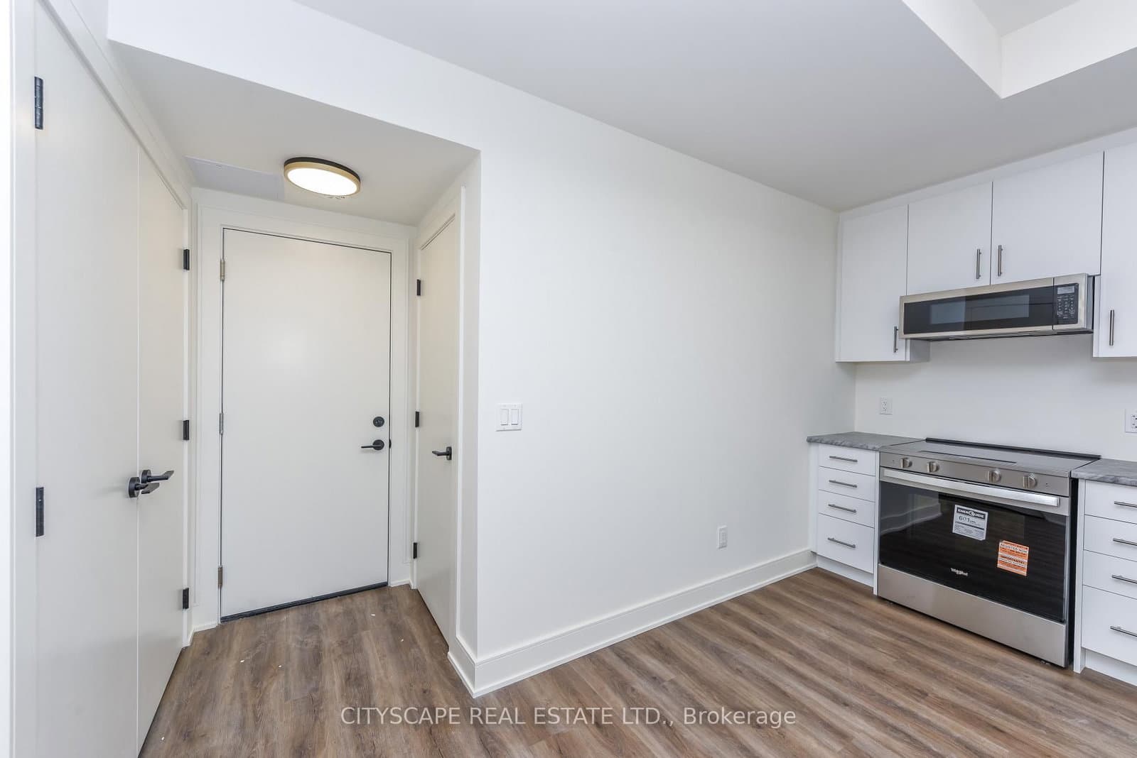 92 Everett Common, Unit 92 thumbnail 9