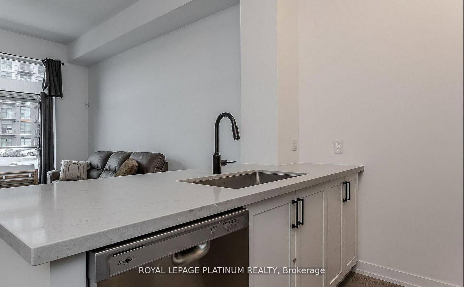 470 Dundas Street E, Unit 114 thumbnail 11