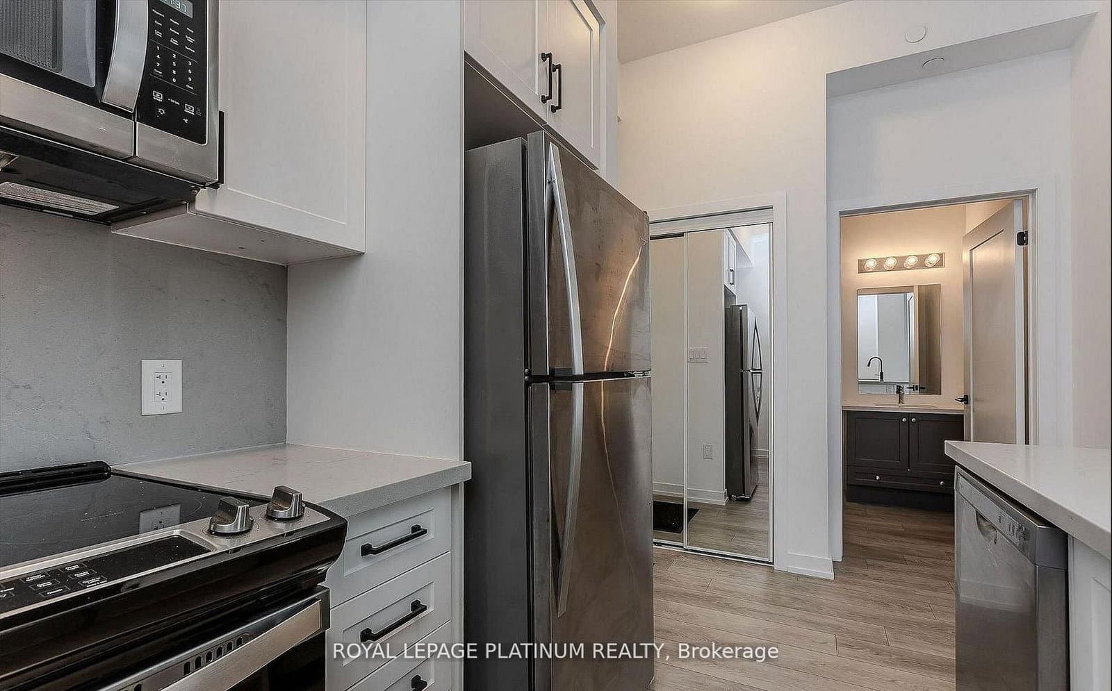 470 Dundas Street E, Unit 114 thumbnail 12