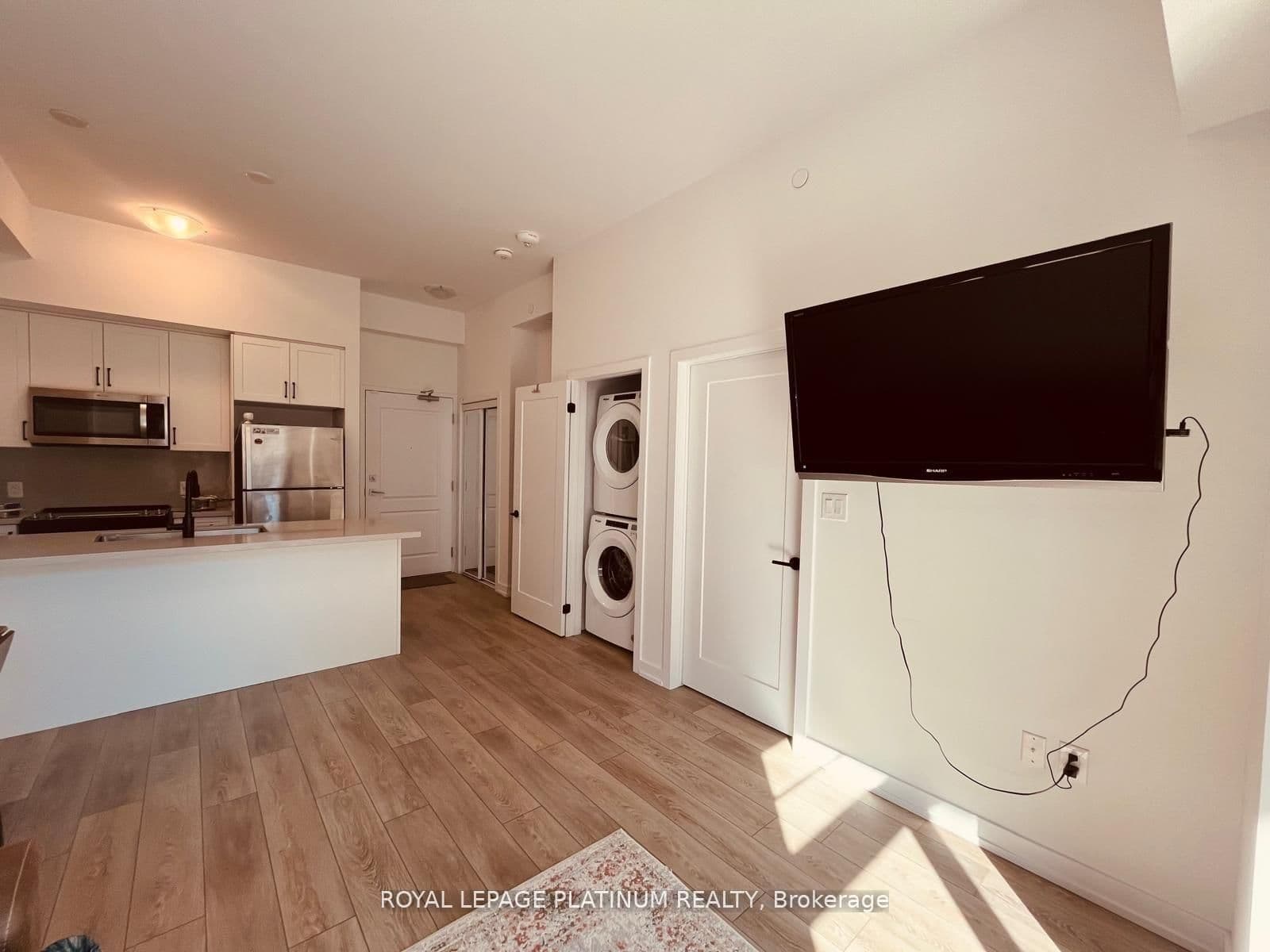 470 Dundas Street E, Unit 114 thumbnail 6