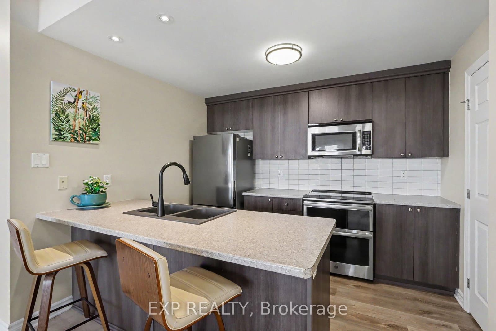 135 Harthill Way, Unit J thumbnail 10