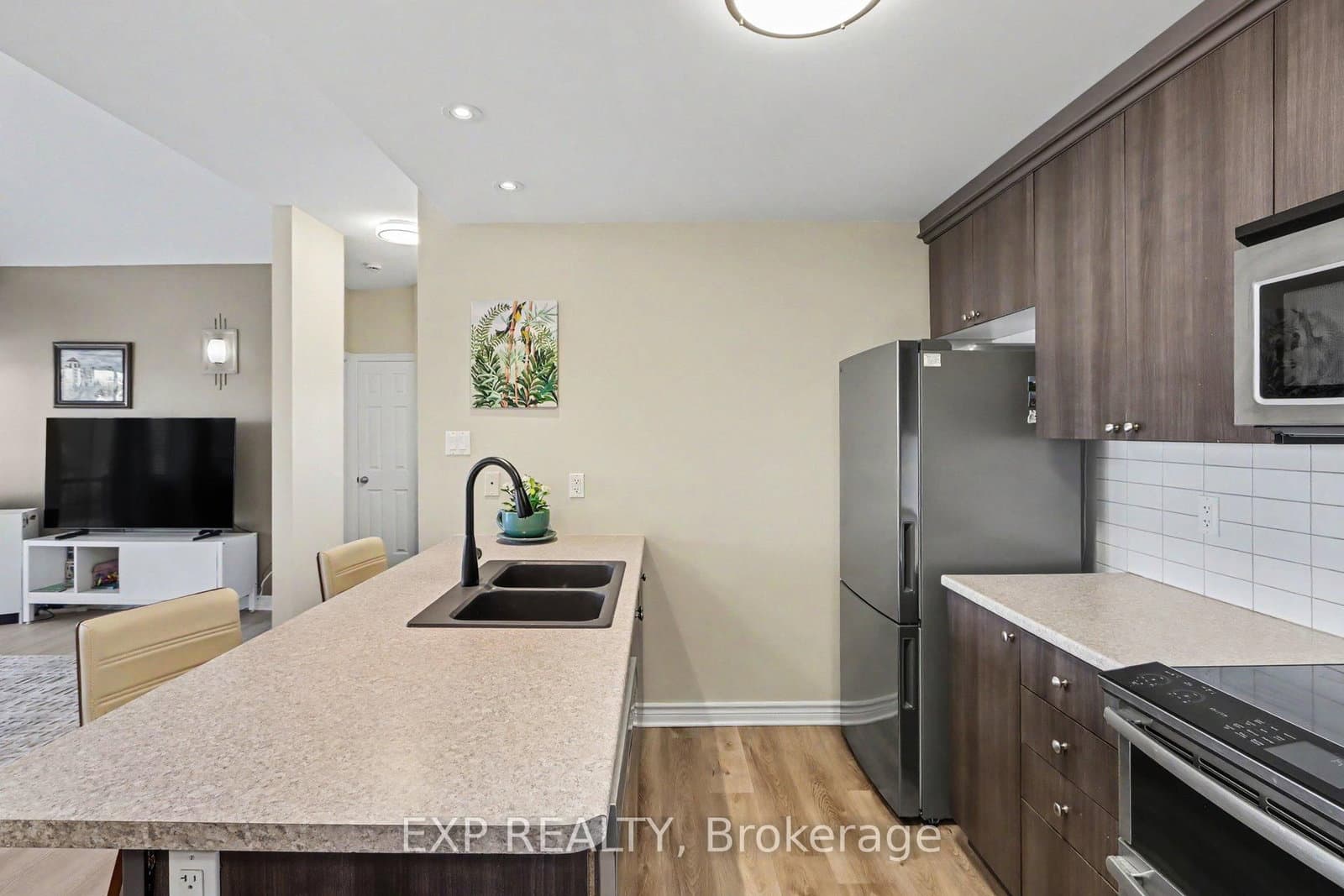 135 Harthill Way, Unit J thumbnail 12