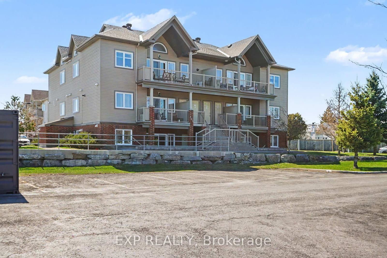 135 Harthill Way, Unit J thumbnail 2