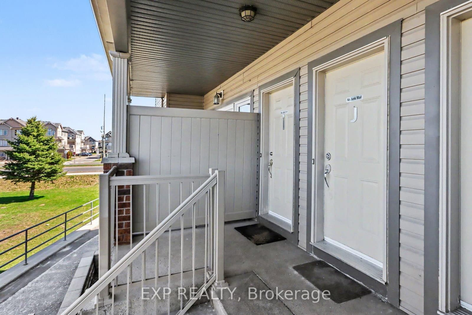135 Harthill Way, Unit J thumbnail 3
