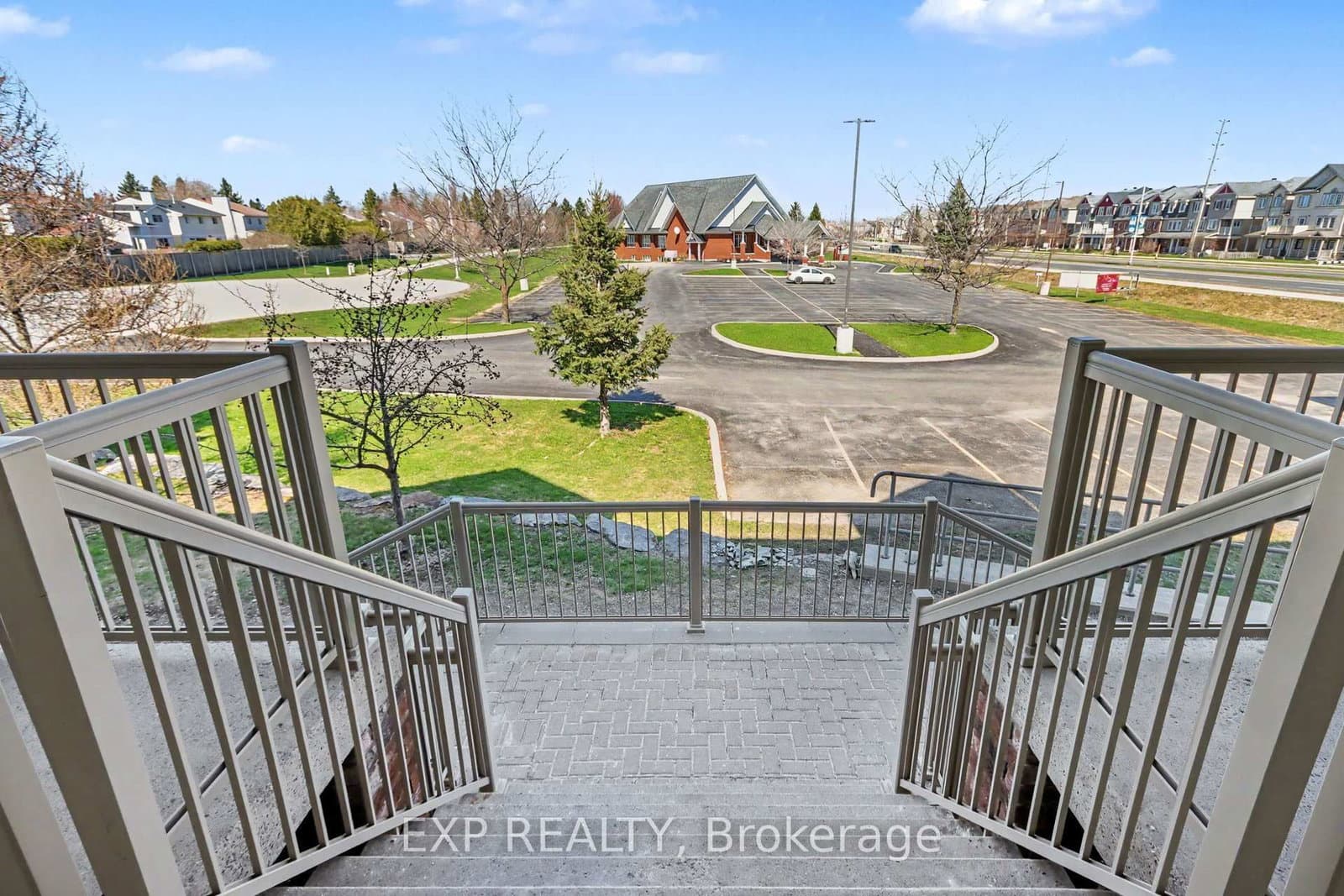 135 Harthill Way, Unit J thumbnail 4