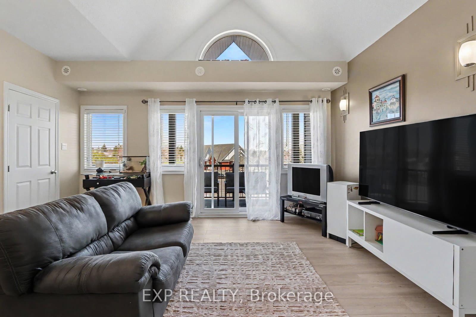 135 Harthill Way, Unit J thumbnail 6