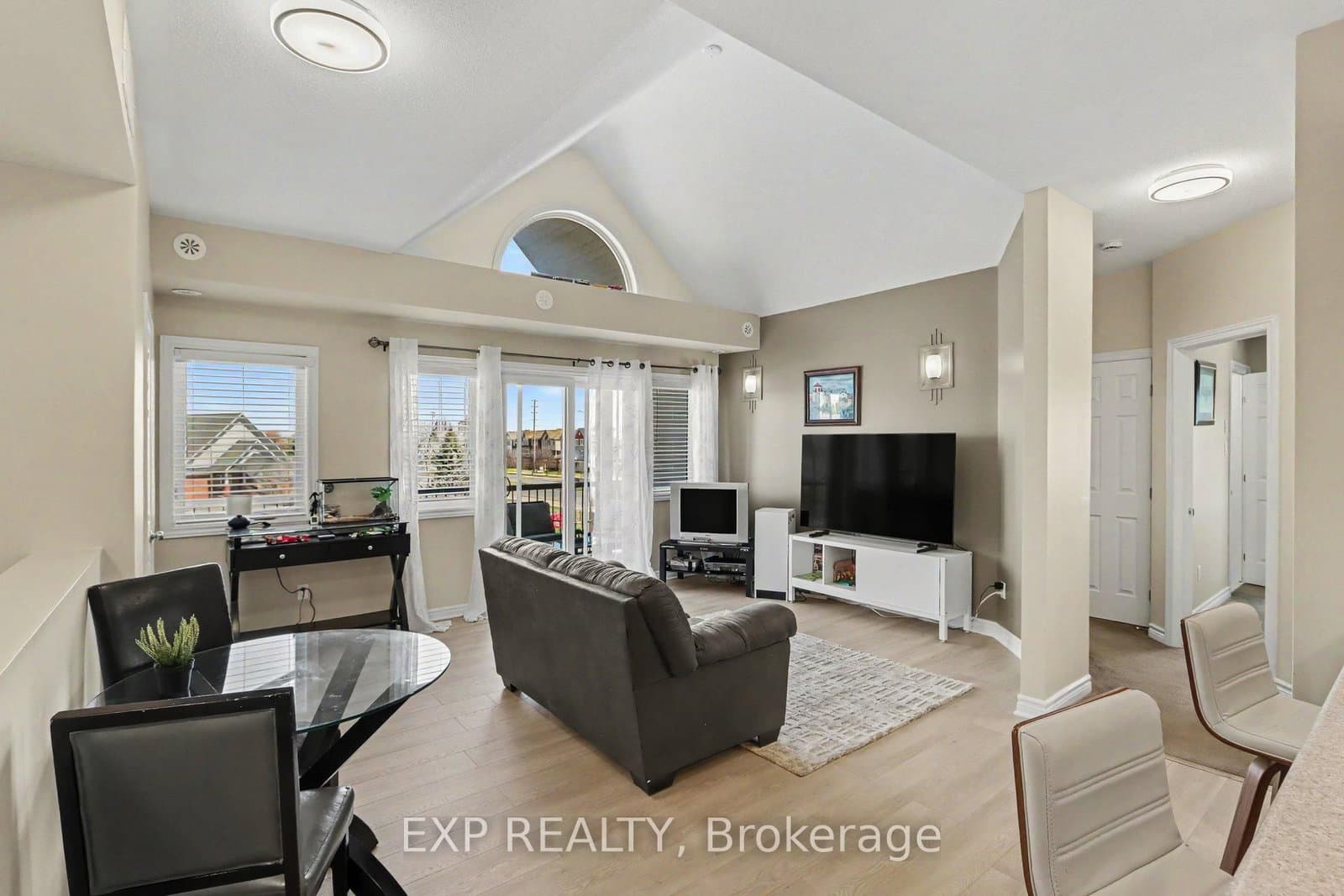 135 Harthill Way, Unit J thumbnail 8