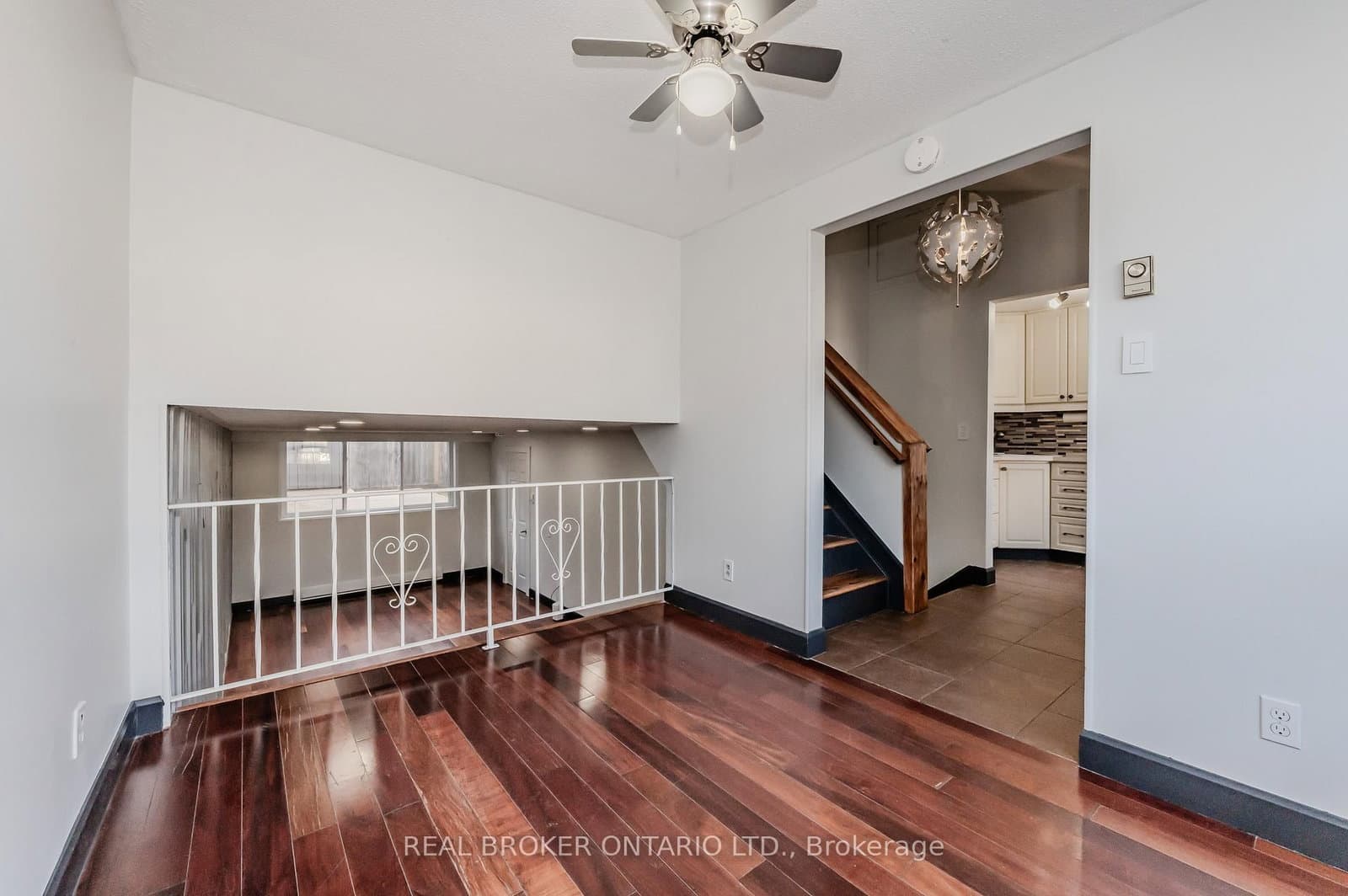 550 Parkview Crescent thumbnail 7