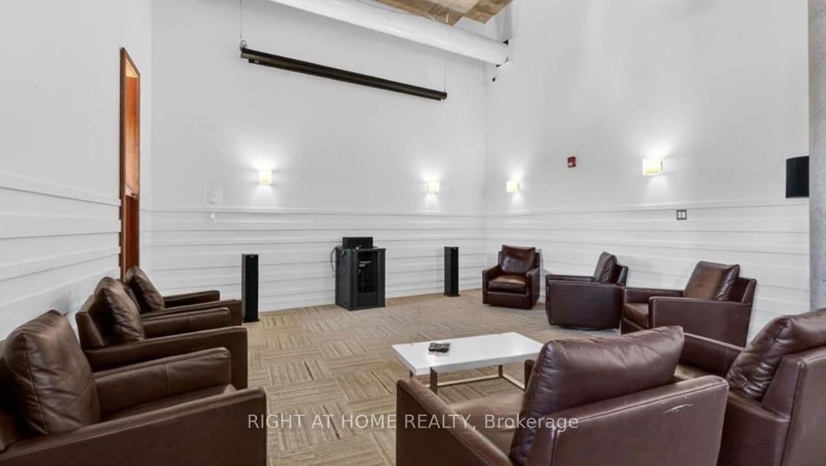 349 Mcleod Street, Unit 723 thumbnail 33