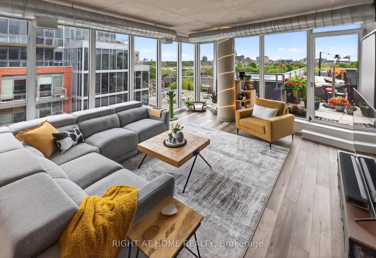 349 Mcleod Street, Unit 723 thumbnail 8