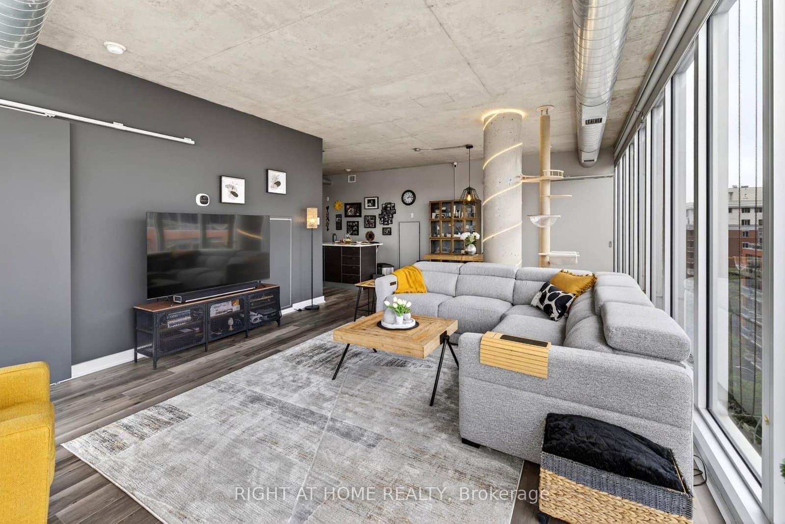 349 Mcleod Street, Unit 723 thumbnail 9