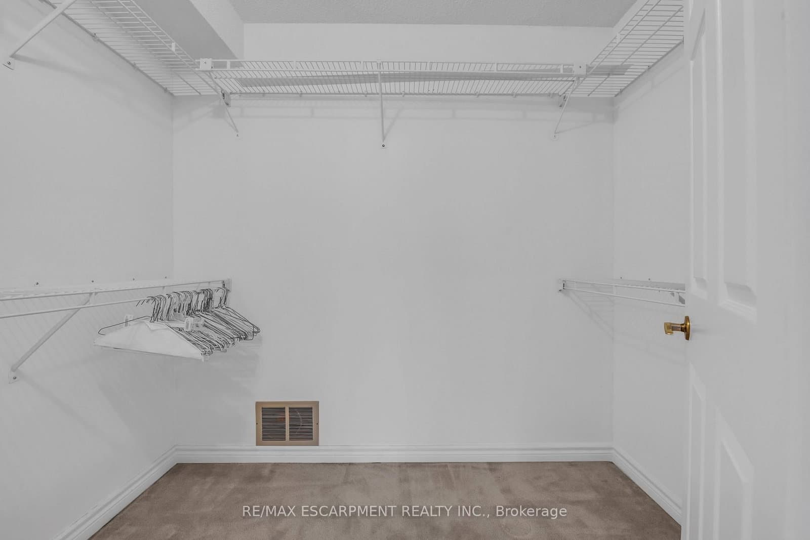 67 Caroline Street S, Unit 203 thumbnail 19