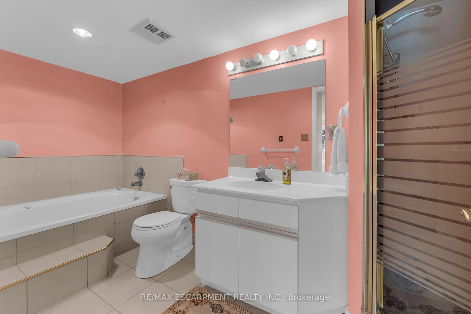 67 Caroline Street S, Unit 203 thumbnail 20
