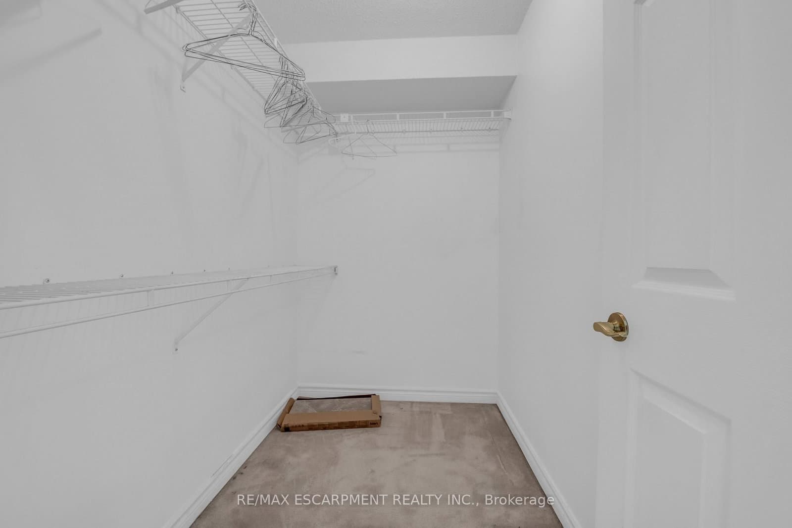 67 Caroline Street S, Unit 203 thumbnail 23
