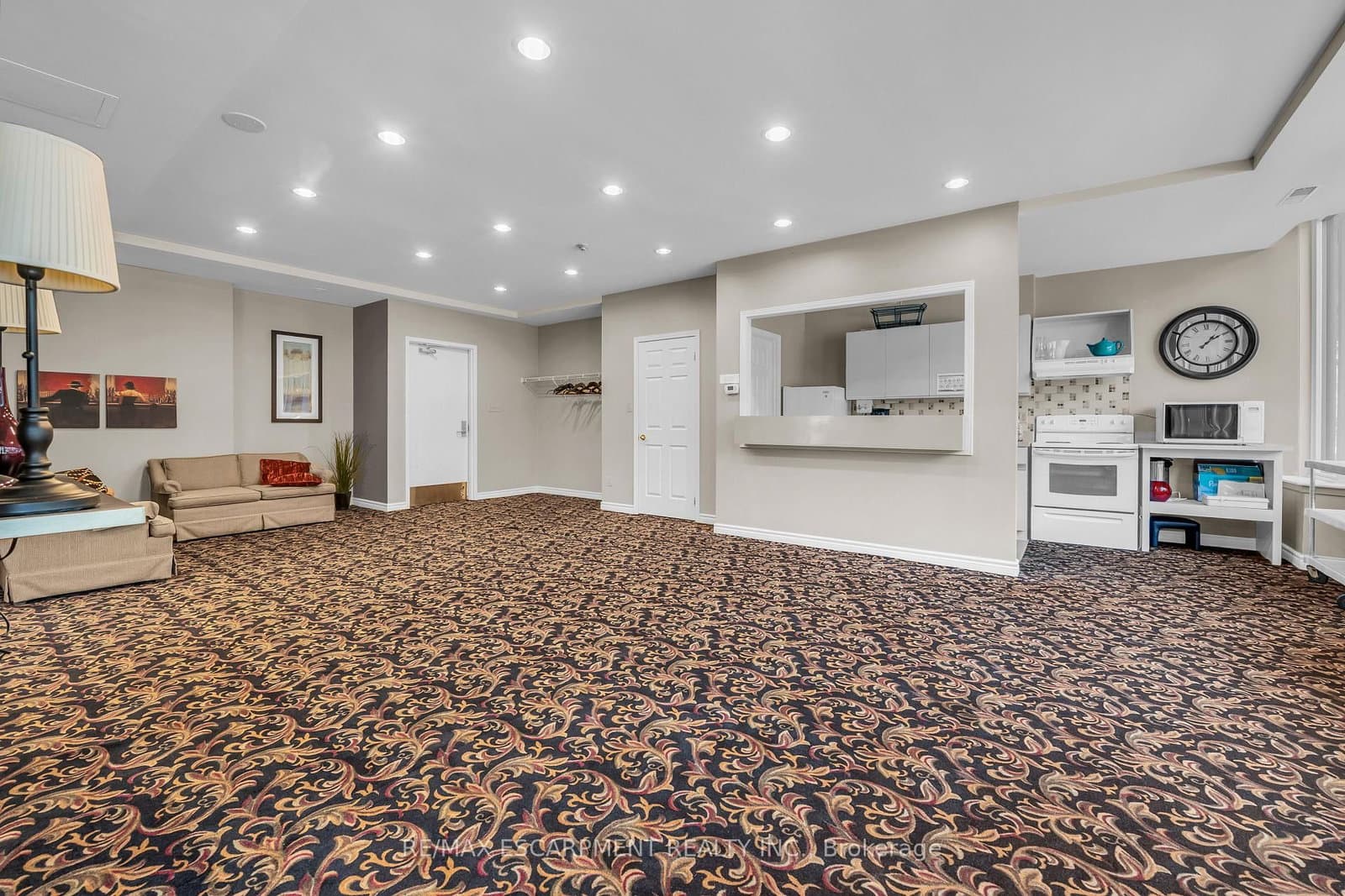 67 Caroline Street S, Unit 203 thumbnail 30