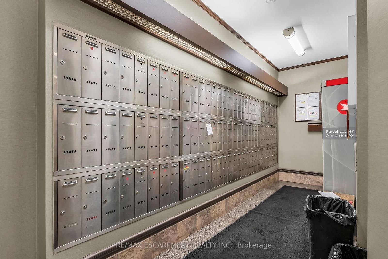 67 Caroline Street S, Unit 203 thumbnail 5
