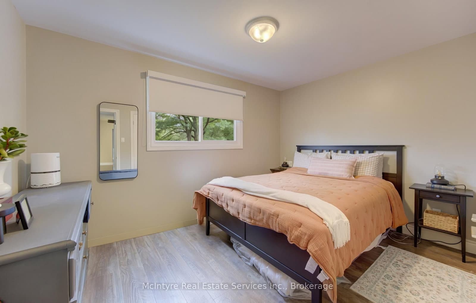 127 Strathcona Crescent thumbnail 19