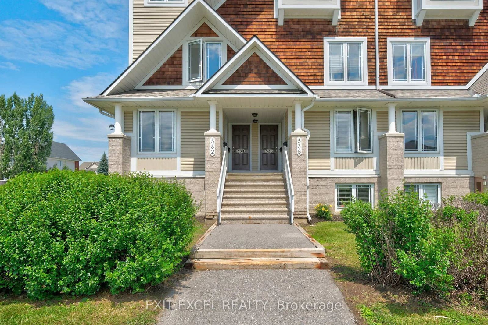 532 Lakeridge Drive, Unit 1 thumbnail 3