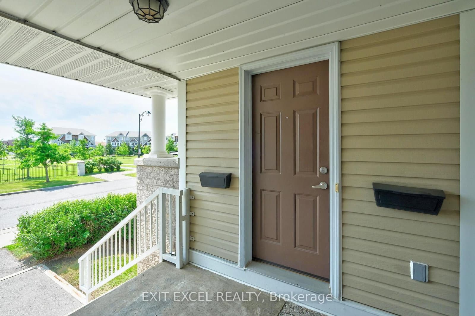 532 Lakeridge Drive, Unit 1 thumbnail 5