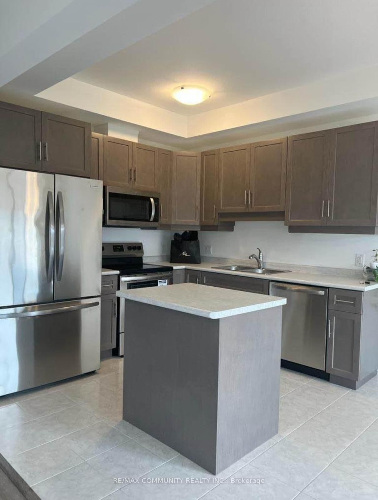 189 Bur Oak Drive thumbnail 9