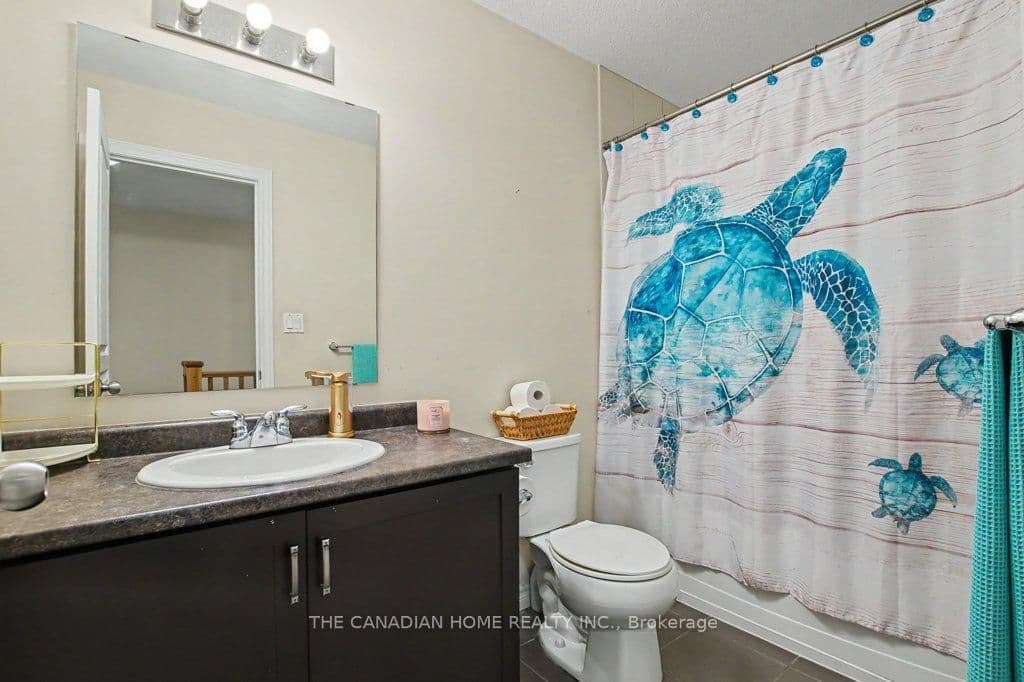 46 Jeffrey Drive thumbnail 22
