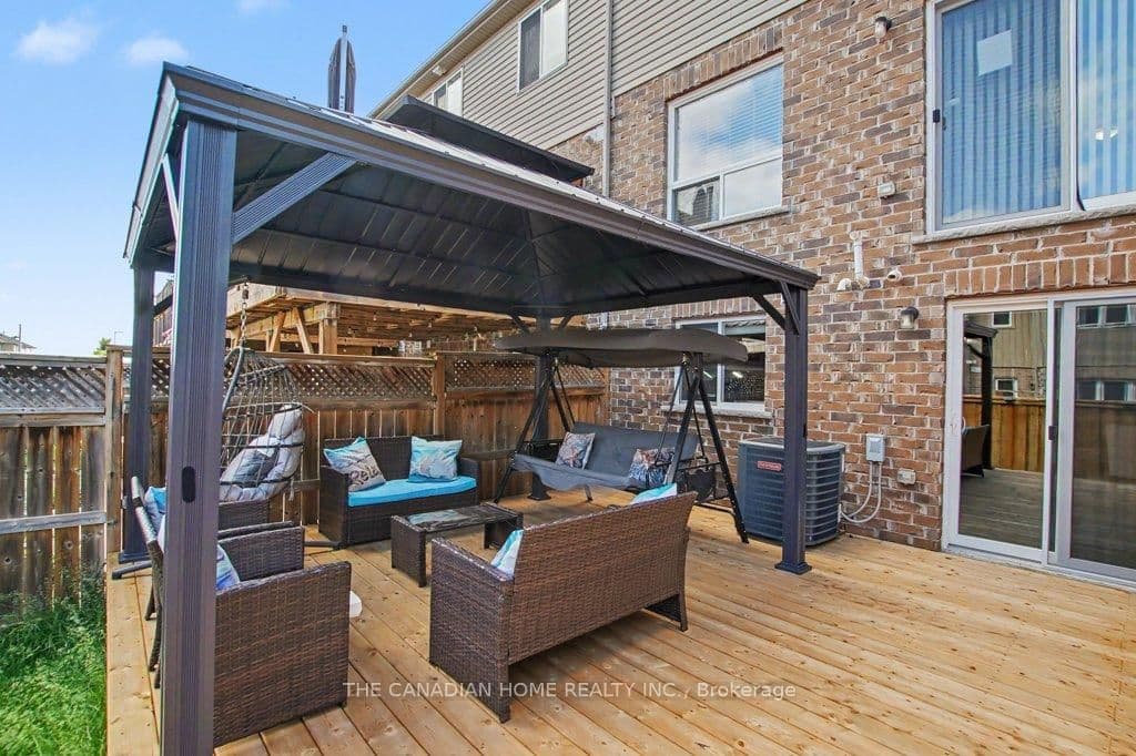 46 Jeffrey Drive thumbnail 30