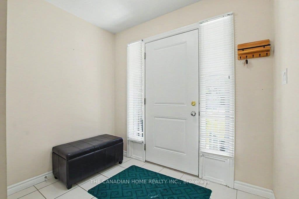 46 Jeffrey Drive thumbnail 7