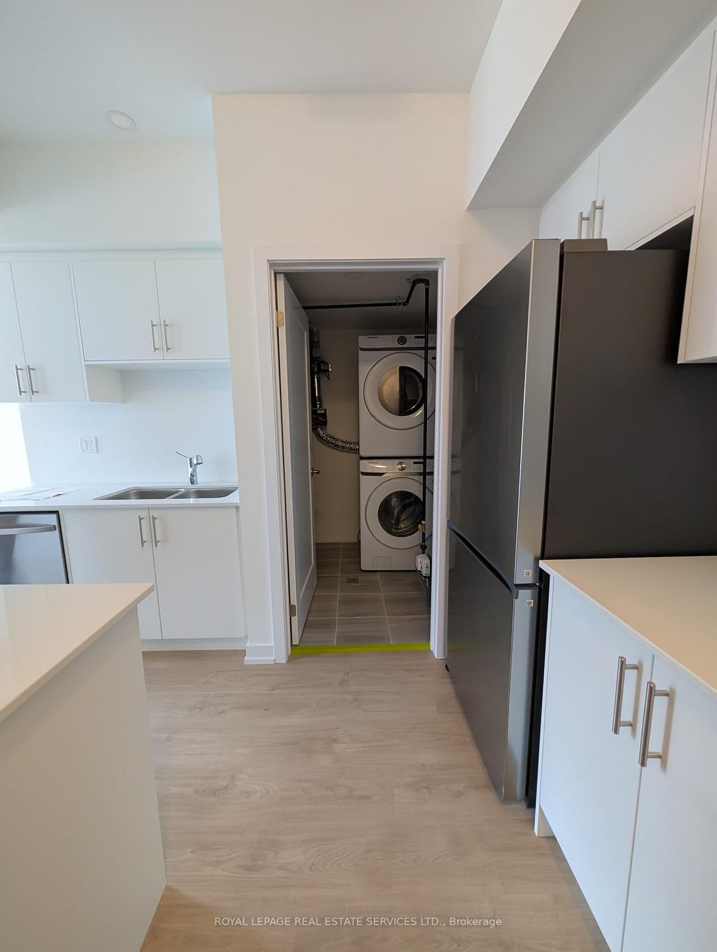 42 Lowes Road W, Unit 93 thumbnail 7