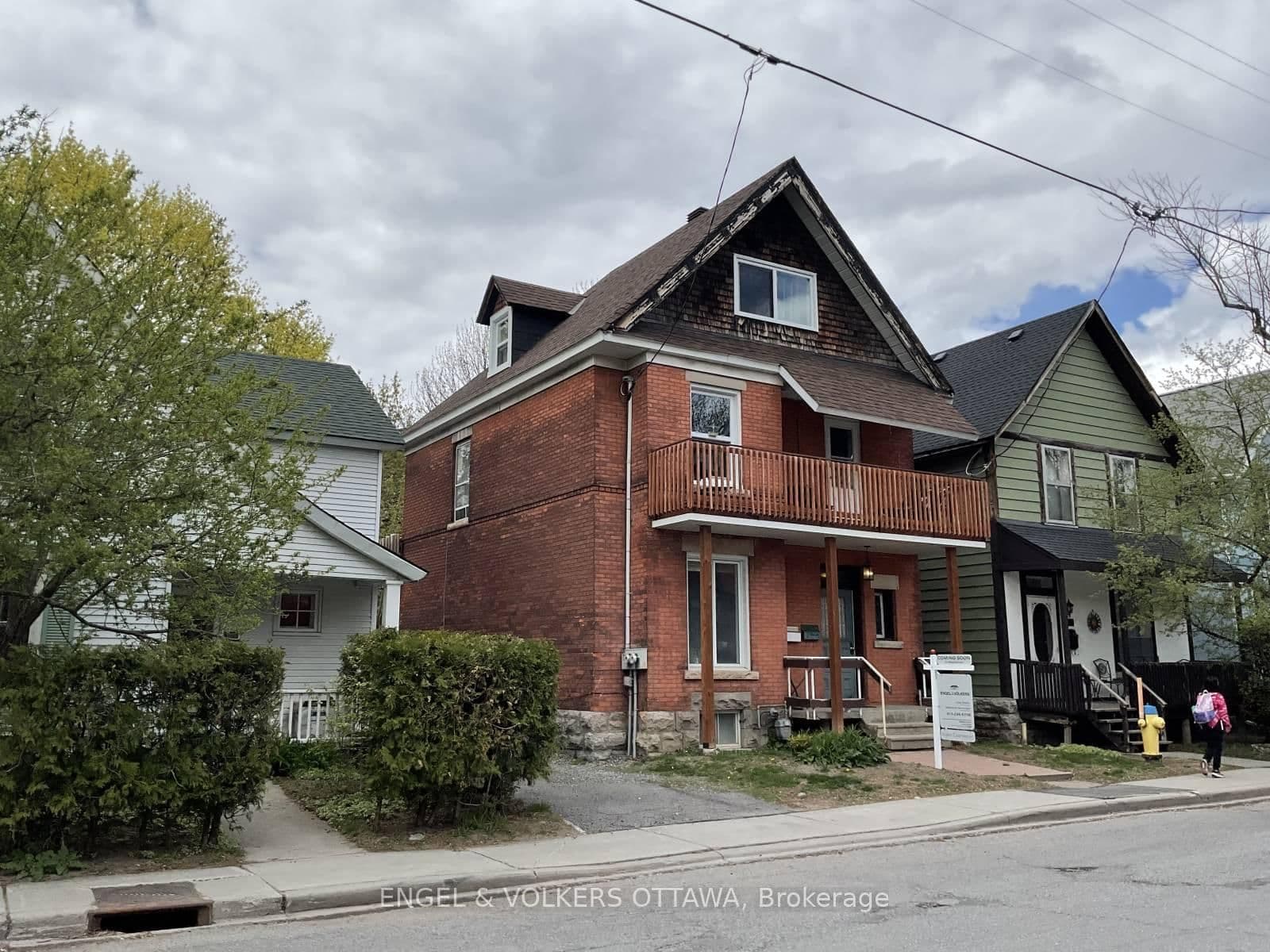85 Waverley Street E - Image 1