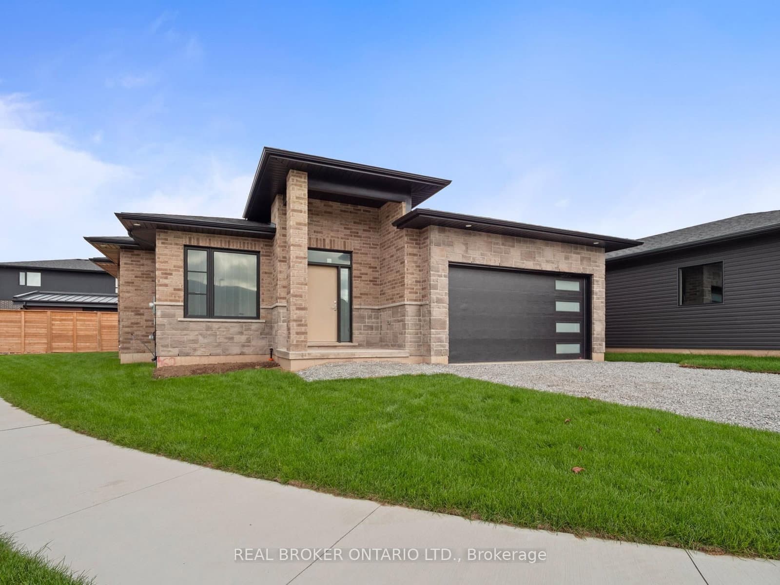 118 Willowbrook Drive thumbnail 2