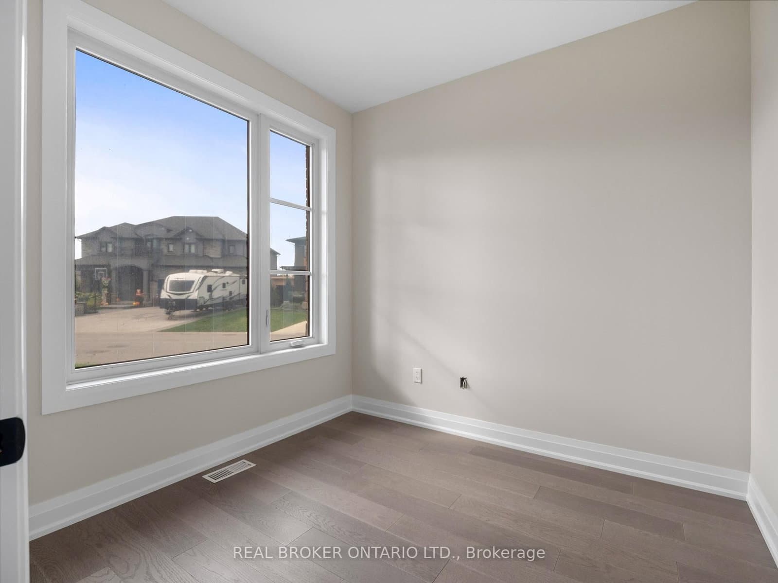 118 Willowbrook Drive thumbnail 4