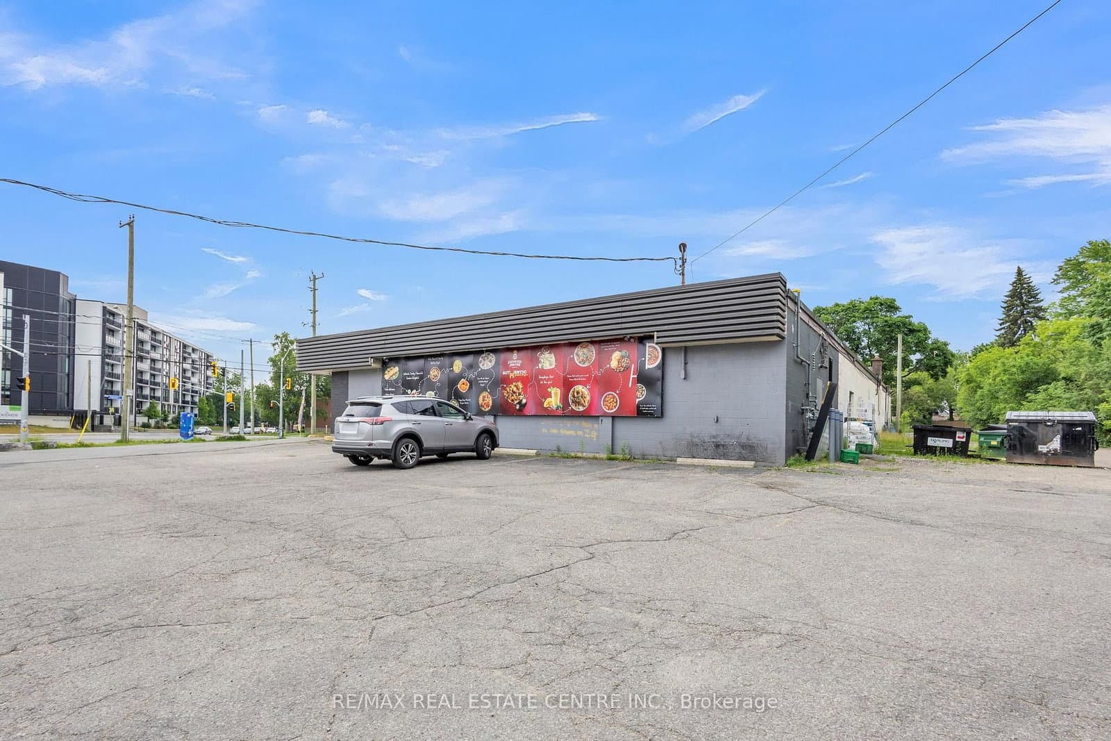 155 Highland Road E thumbnail 4