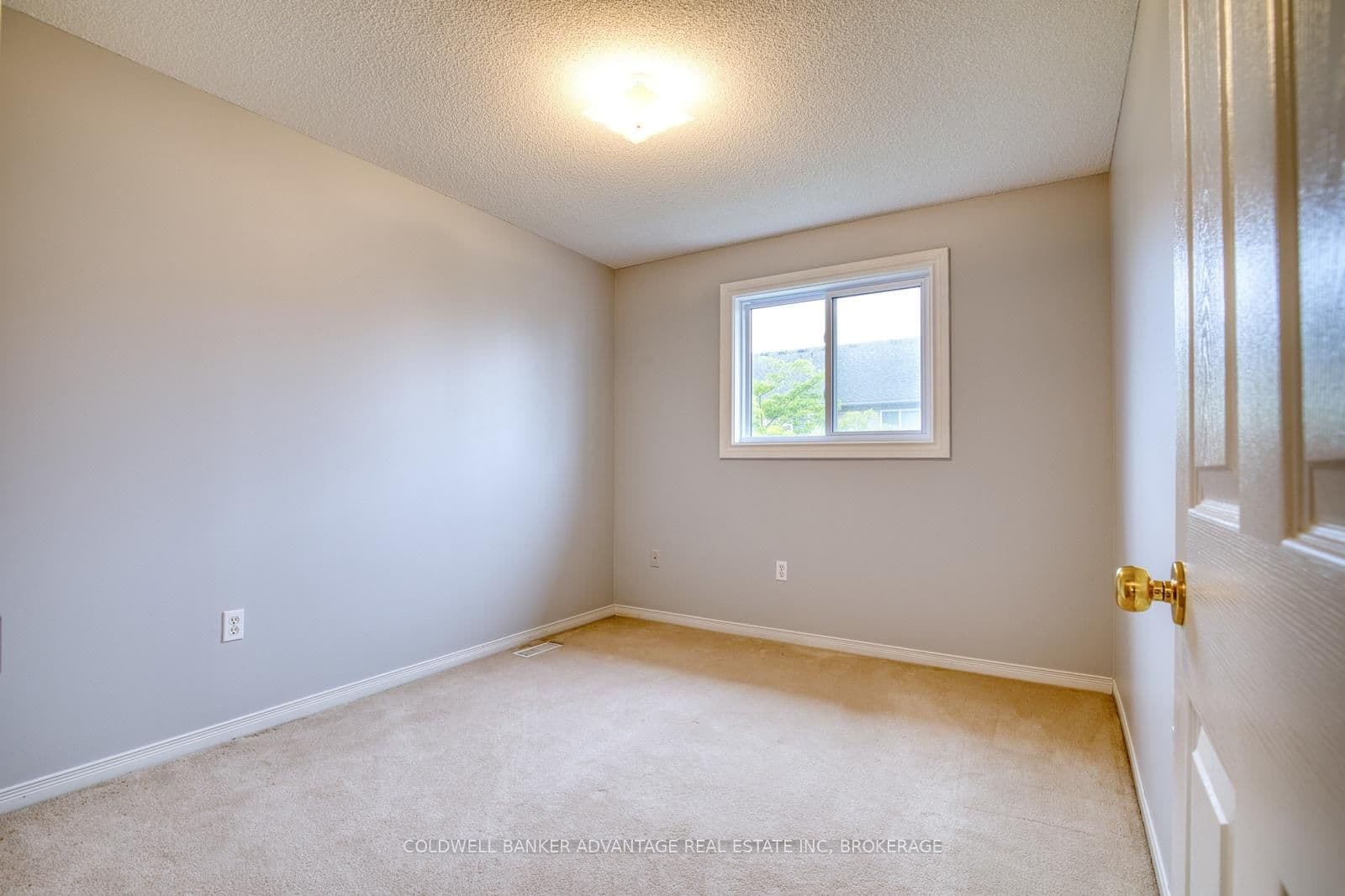 800 Paramount Drive, Unit 2 thumbnail 22