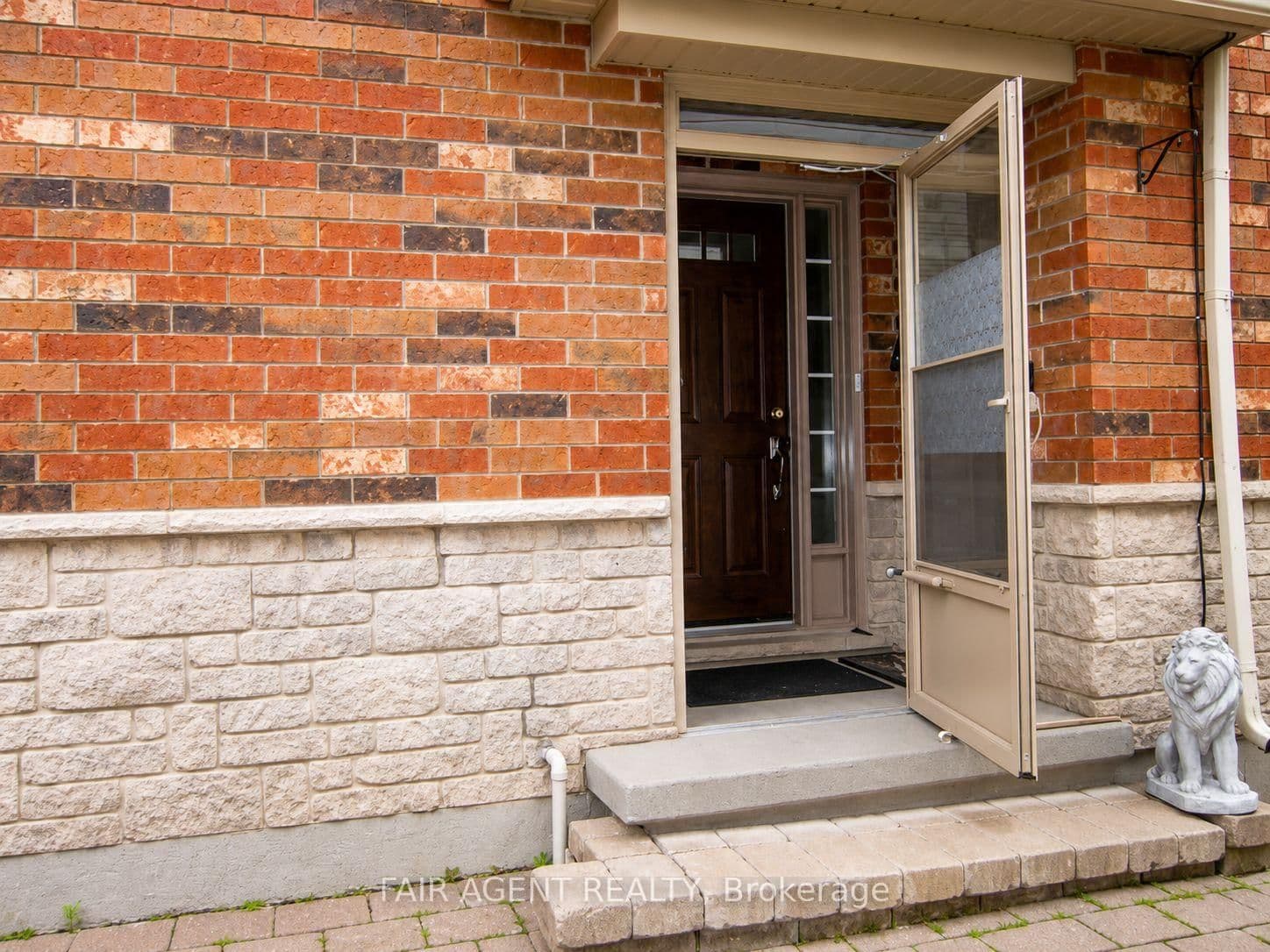 28 Elderberry Avenue thumbnail 3