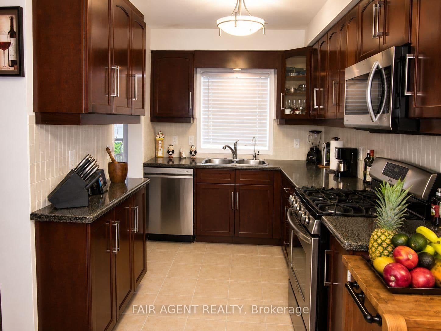 28 Elderberry Avenue thumbnail 8