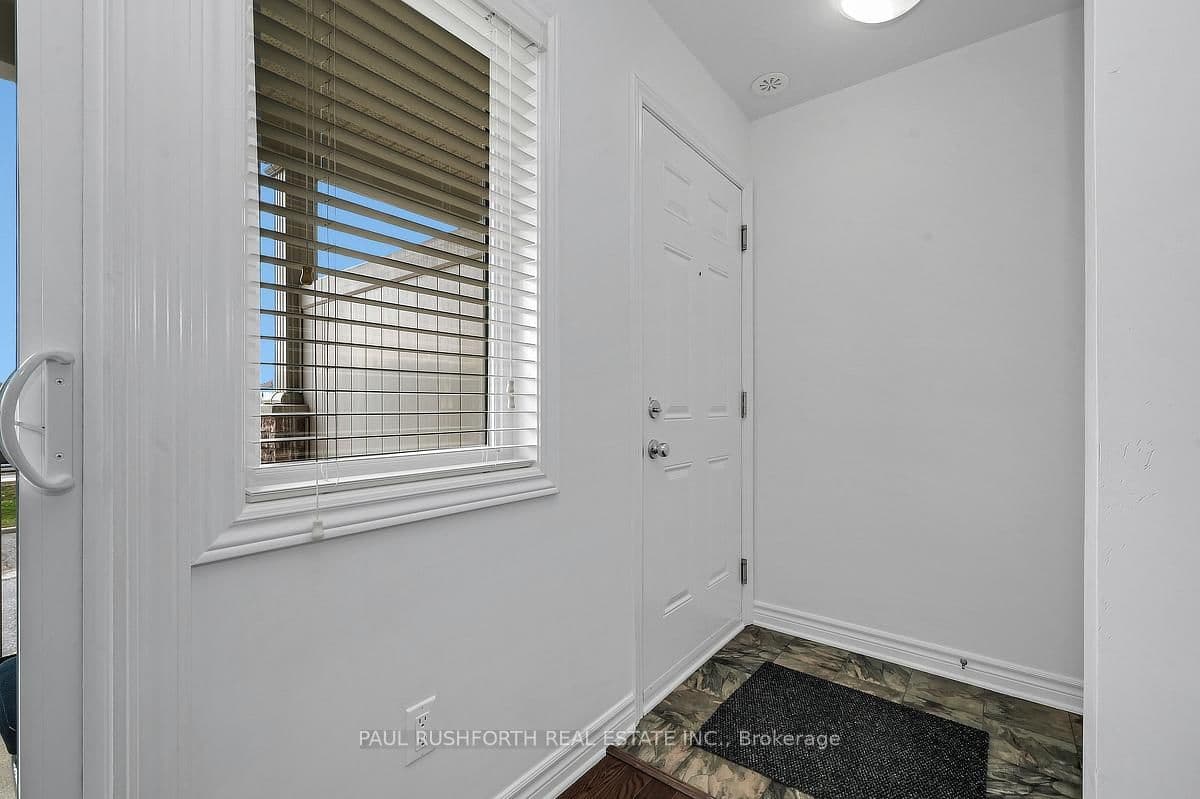 137 Harthill Way N, Unit L thumbnail 3