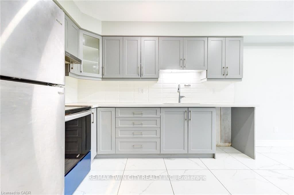 110 Commonwealth Street thumbnail 12