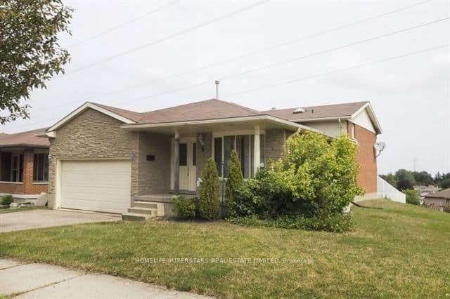 2 Hoddle Crescent - Image 1