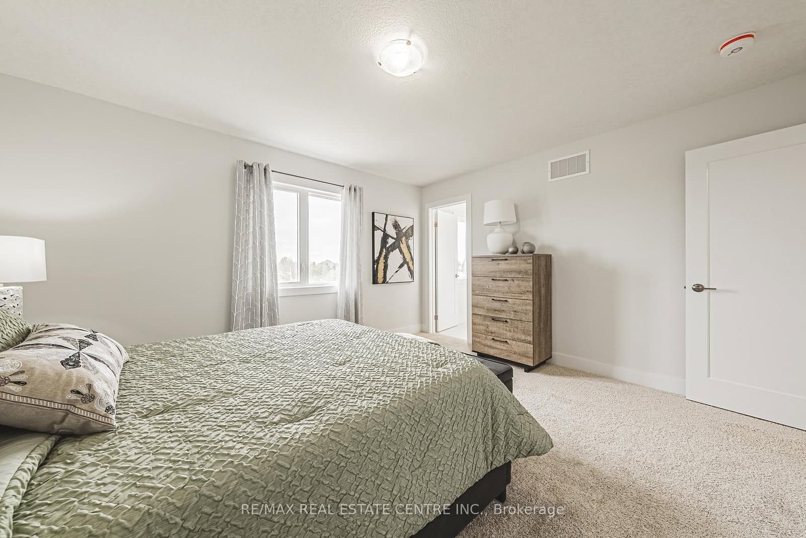 546 Benninger Drive thumbnail 24