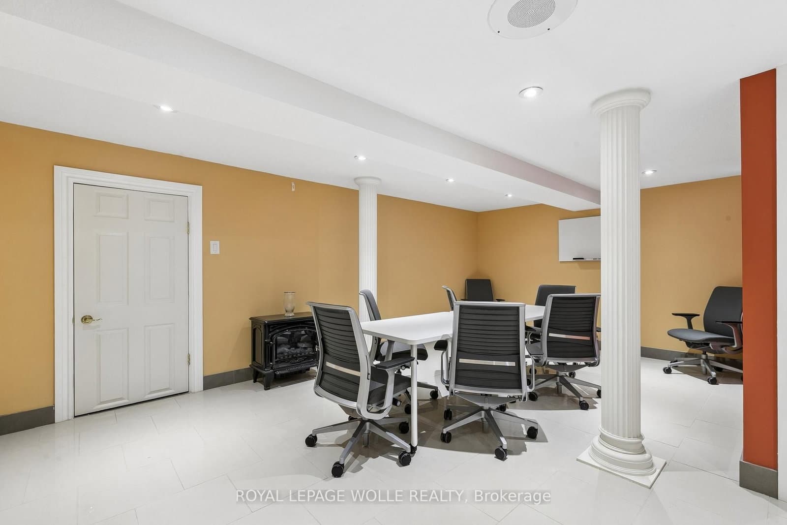 19 KING Street E, Unit B thumbnail 10