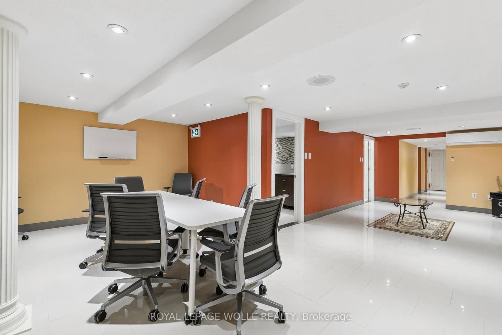 19 KING Street E, Unit B thumbnail 11