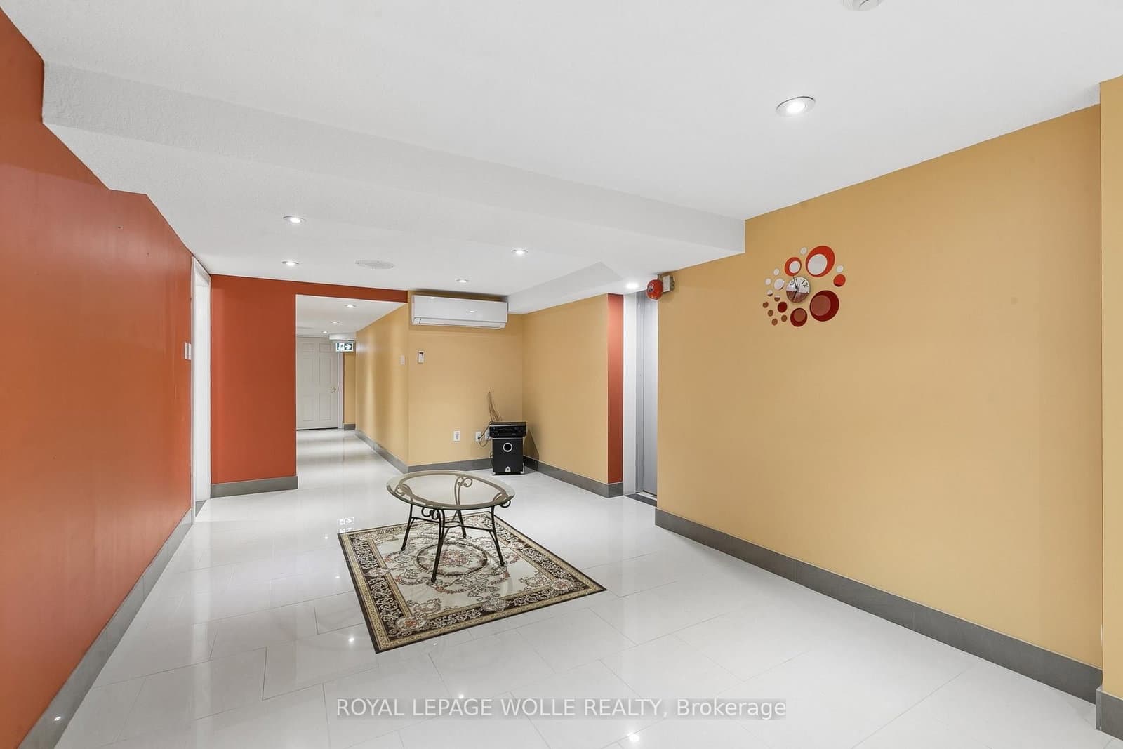 19 KING Street E, Unit B thumbnail 12