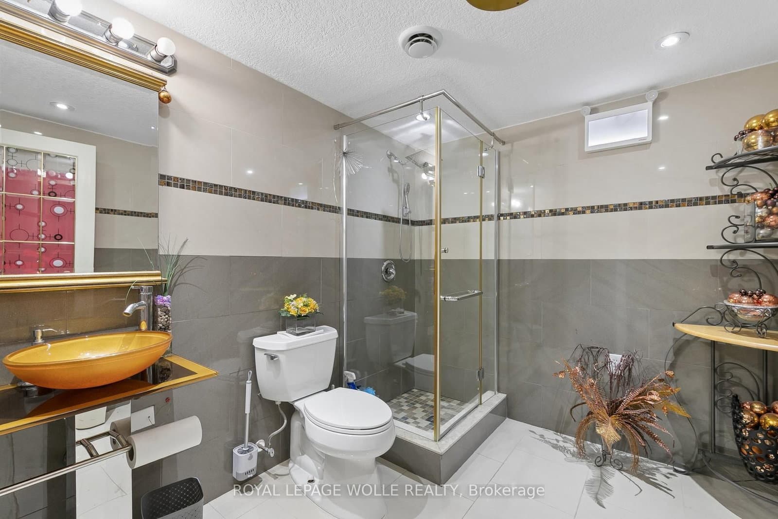 19 KING Street E, Unit B thumbnail 14