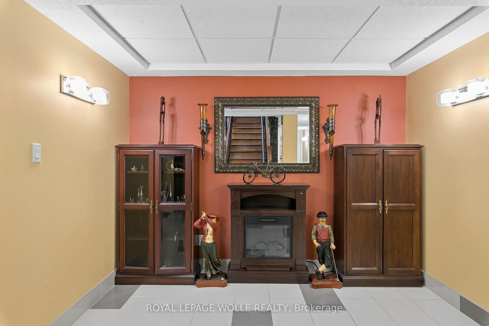 19 KING Street E, Unit B thumbnail 6