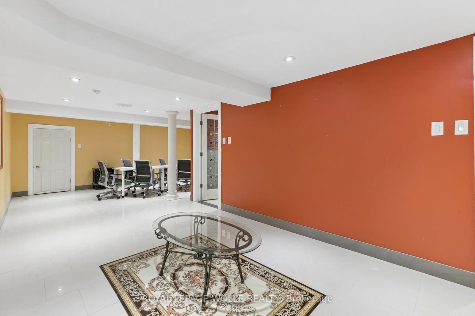 19 KING Street E, Unit B thumbnail 9