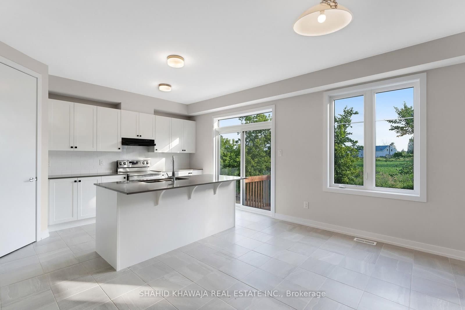 93 Hackamore Crescent thumbnail 10