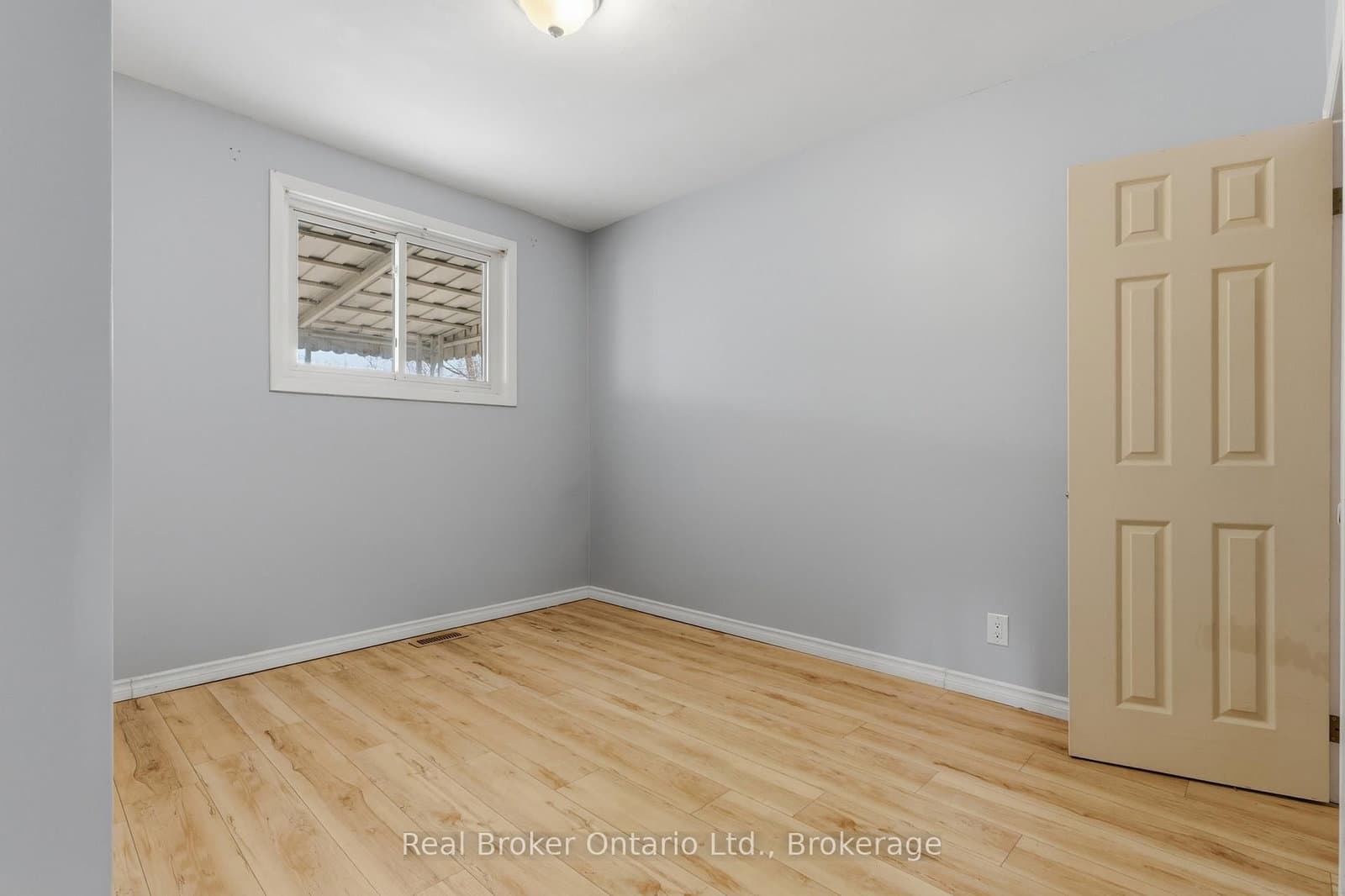 880 LAWRENCE Road thumbnail 23